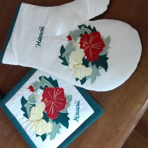 Hawaii oven mitt and pad